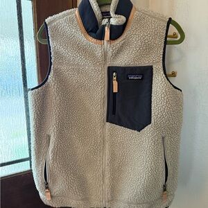 Patagonia Women’s Fleece Vest - Gray and Cream